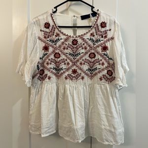 Size L Francesca’s: Floral Embroidered Blouse